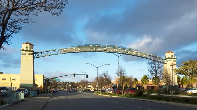 Welcome arch reading City of San Pablo above San Pablo Avenue.